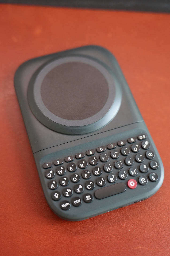 Clicks Power Keyboard with its magnetic phone mount and physical keys